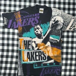 VTG MAGIC JOHNSON Los Angeles Lakers ALL OVER PRINT T-SHIRT SIZE M NWOT